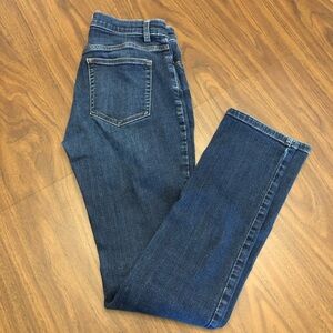 Duluth Trading Company Women’s Jeans 4x33